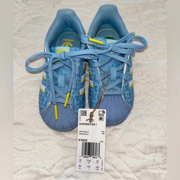 NWT Adidas Kids 2 tone Blue Superstar 1 Sneakers with Yellow Accents - Picture 3 of 8